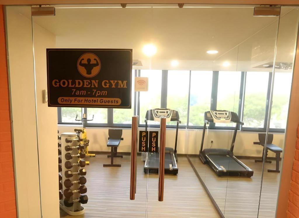 Golden Nasmir Hotel Букит Мертаджам Екстериор снимка
